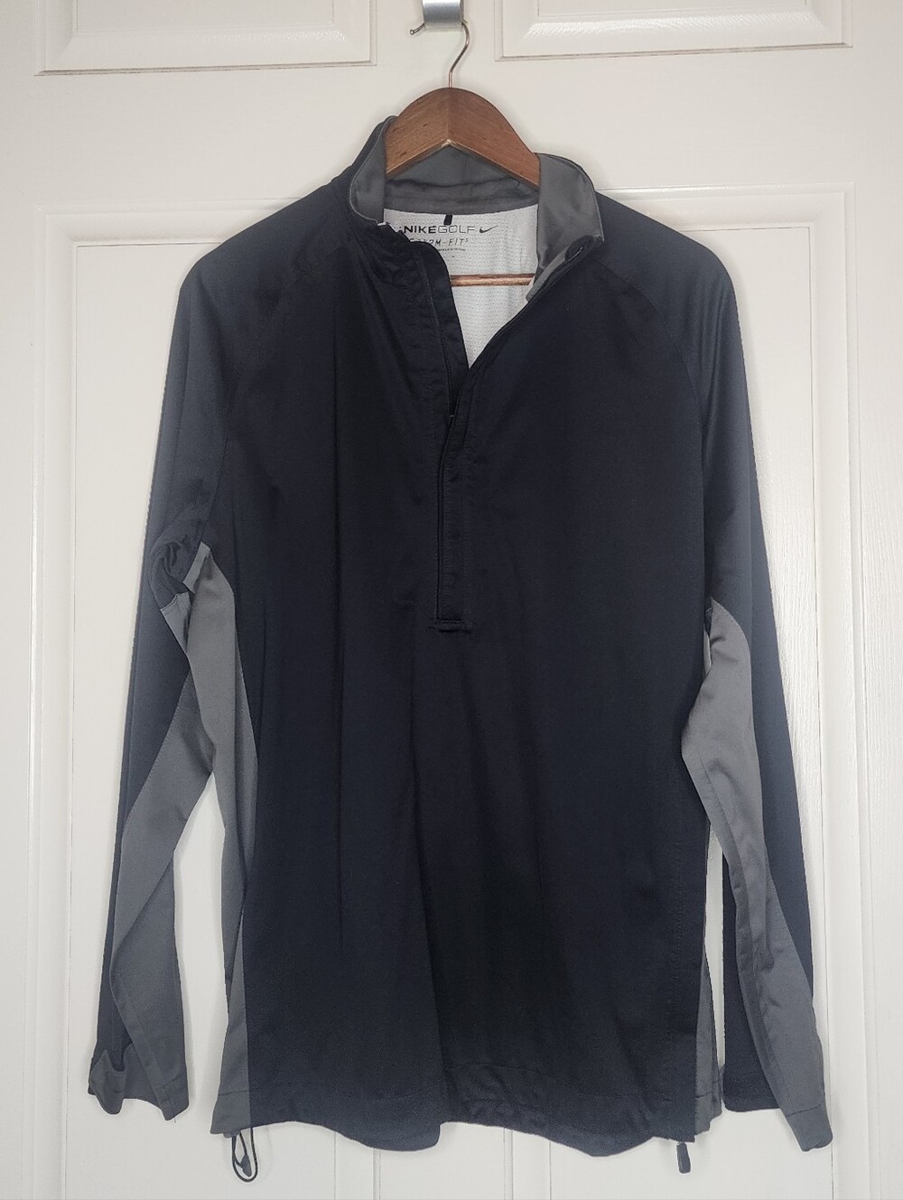 Nike Golf Storm-Fit Half Zip Pullover | Size Medium | Black And Gray